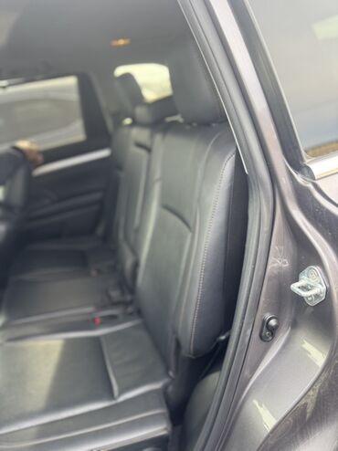 Toyota: Toyota Highlander: 2019 г., 3.5 л, Типтроник, Бензин, Кроссовер — 7