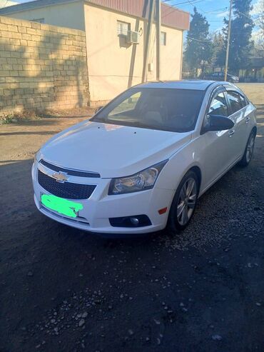 çeşqa 2 mator: Chevrolet Cruze: 1.4 l | 2013 il 27656 km Sedan
