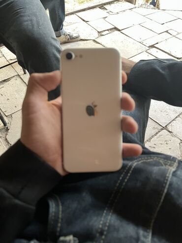 iphone 13 kredit: IPhone SE 2020, 64 GB, White Titanium, Zəmanət