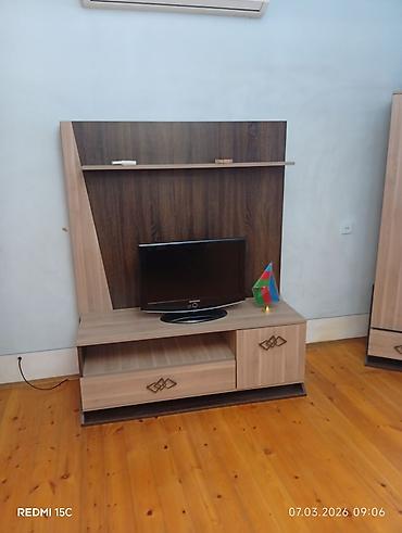 ucuz kamot: TV stendi və media divar paneli - Material: ağac fakturalı — 1