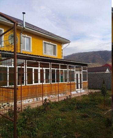 эко дом: Дом, 260 м², 5 комнат, Риэлтор, Косметический ремонт
