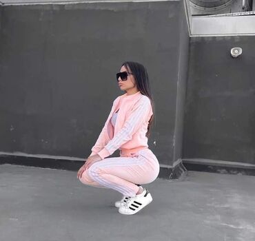 Gornji i donji deo: Mokra likra. Uzivajte u bojamaa 🩵🩷 Cena 3900 din S M L XL 2XL — 4