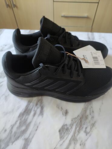 обувь для бега: Продаю кроссовки ADIDAS Galaxy 5, оригиналновые,привезены из Южной