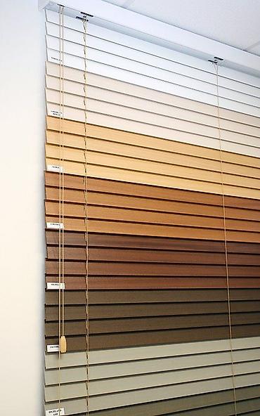 ofis perdeleri: Zebra stor pərdə – interyerə modern görünüş və rahat işıq idarəsi — 4