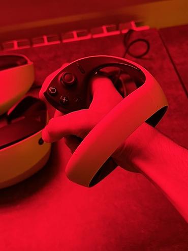 valve index: Шлем виртуальной реальности PlayStation VR2 с комплектом контроллеров — 2