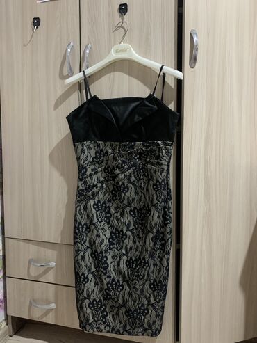 черное короткое платье: Вечернее платье, Классическое, Короткая модель, Без рукавов, S (EU 36)