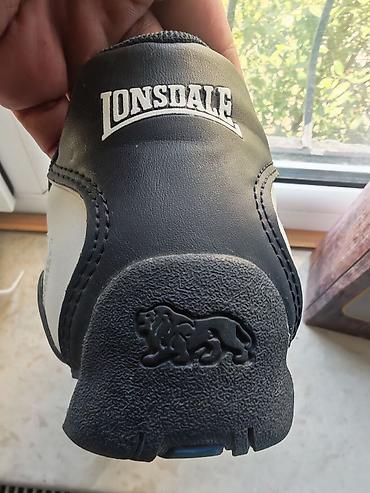 Kişi ayaqqabıları: Lonsdale London kişi idman ayaqqabısı.Çexiyadan hədiyyə — 1