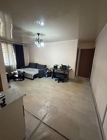 3 комнаты, 54 м², Азия Молл Хрущевка, 4 этаж, Косметический ремонт