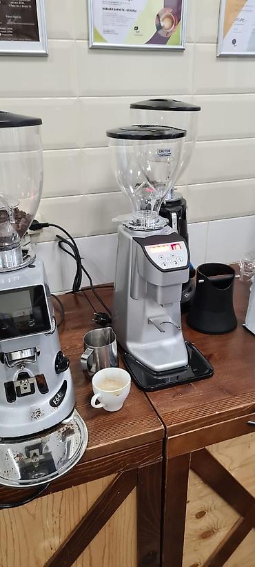 Кофеварки и кофемашины: Кофеварка, кофемашина, Б/у, Самовывоз, Бесплатная доставка — 12