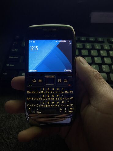 nokia 206: Nokia E71, Новый, 4 GB, цвет - Серебристый, 1 SIM