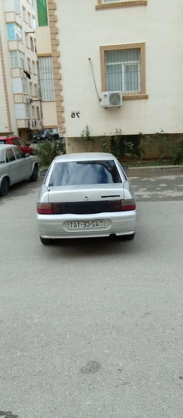 ət masini satisi: Avtomobil: Sedan, gümüşü rəng Model xətti: Çox güman ki, VAZ 2110 — 4
