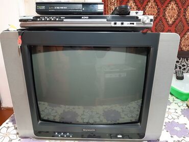 32 дюймовый телевизор: Телевизор + DVD + приставка санарип состояние идеальное! отдам всё за