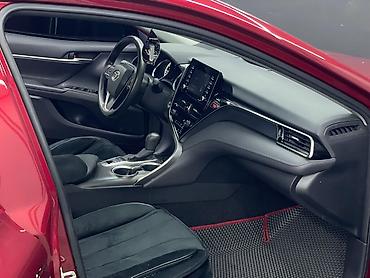 из дубая: Toyota Camry: 2022 г., 2.5 л, Гибрид — 10