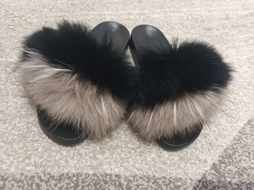 crna suknja satenska: Fashion slippers