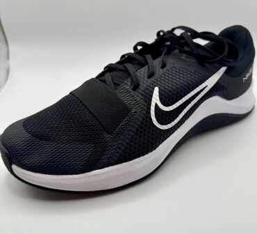 стильные сникерсы: Кроссовки, 40.5, Nike, Новый, цвет - Черный, Самовывоз, Платная доставка