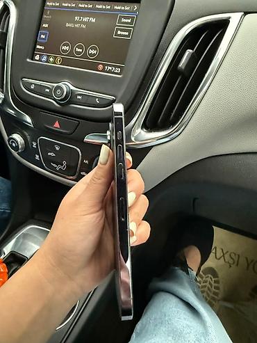 Apple iPhone: IPhone 14 Pro, Deep Purple — 4