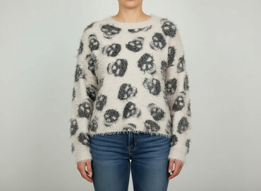 bluzy appendage: Women`s sweater, size 3XL