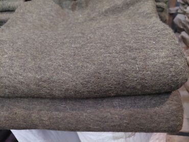 белорусские одеяла из овечьей шерсти: Одеяло полушерстяные, 70% шерст, размер ширина 140+2 см, длина 205+3