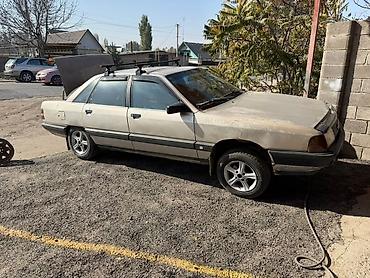авто под восстановление: Audi 100: 1989 г., 1.8 л, Механика, Бензин, Седан — 4