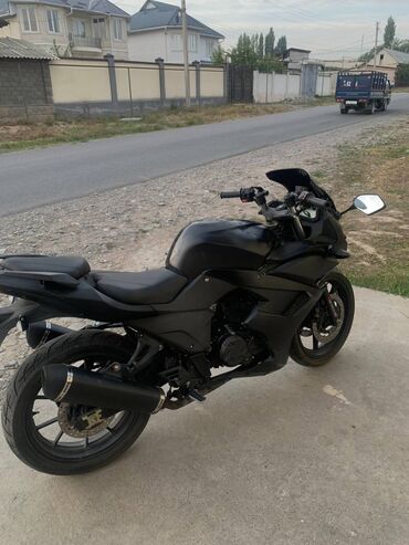 требуется вложении: Спортбайк Yamaha, 250 куб. см, Бензин, Взрослый, Б/у