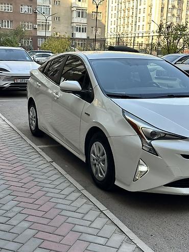 prius: Toyota Prius: 2016 г., 1.8 л, Вариатор, Гибрид, Хэтчбэк — 4