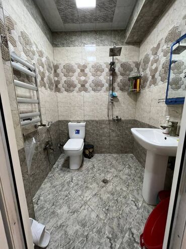 Uzunmüddətli kirayə mənzillər: Xırdalan şəh, M.Ə.Rəsulzadə küç radnoy 2 otaqlı mənzil kiraye verilir — 14