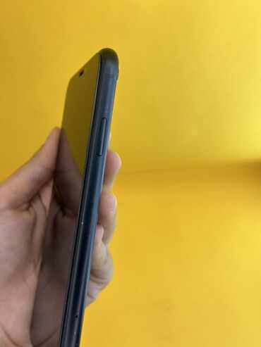 Apple iPhone: IPhone Xr, Б/у, 64 ГБ, Черный, Защитное стекло, Чехол, В рассрочку — 10