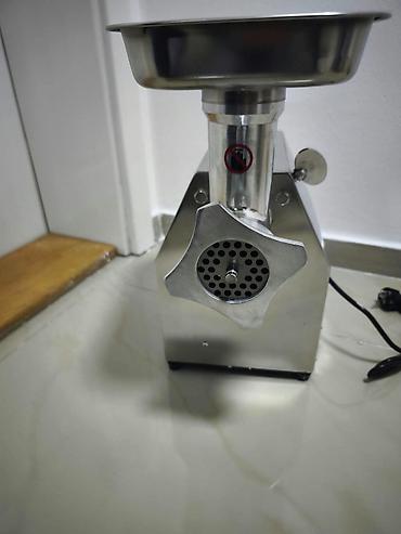 iskra brojilo: Profesionalna mašina za mlevenje mesa STAHLMayer TK/MK-12 (model — 6