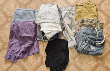 вещи каракол: Мужские вещи 
брюки 4шт
шорты 1шт
футболки 8шт
рубашка 
Мешок 1000сом