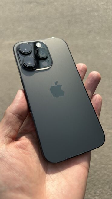 Apple iPhone: IPhone 14 Pro, Б/у, 256 ГБ, Черный, Чехол, Кабель, Коробка, 80 %