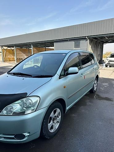 Toyota: Toyota Ipsum: 2002 г., 2.4 л, Автомат, Бензин, Минивэн — 2