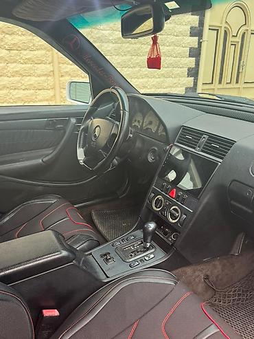 moto bot: Mercedes-Benz C-Class: 2.3 l | 1998 il Sedan — 10