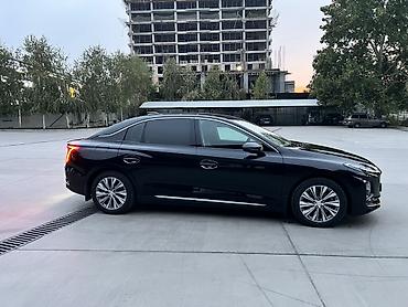 BYD: BYD E9: 2024 г., Автомат, Электромобиль, Седан — 10
