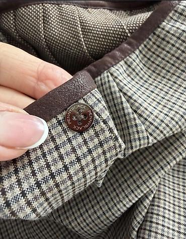 mona popusti: Prelepa, elegantna i za svaku priliku Max Mara Penny Black suknja — 2