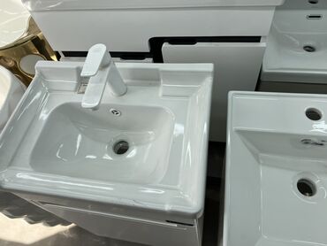 краска оптима: Ванна үчүн раковина, Асма орнотуу ыкмасы, Материалы: Керамика