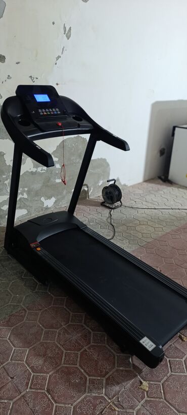 Qaçış trenajorları: Qaçış aparatı. tredmil. beqavoy . Çeki goturme 80 kq Max. Suret — 9