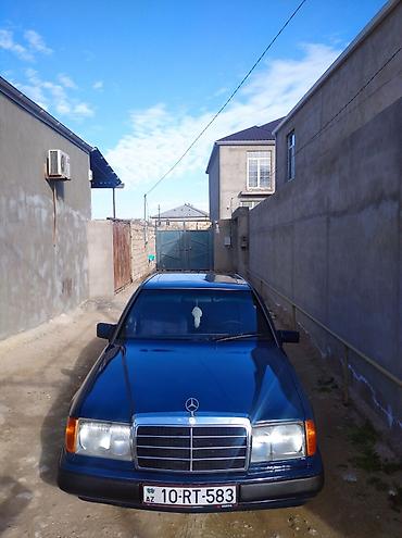 samsung e300: Mercedes-Benz E 300: 3 l | 1992 il Sedan — 4