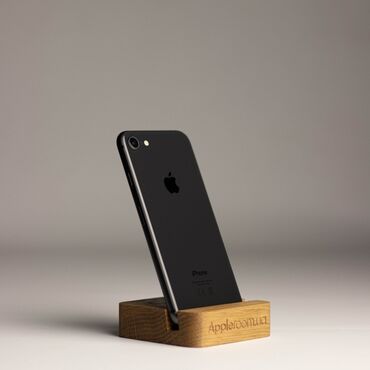 подержанный айфон 7: IPhone 7, Qara, Simsiz şarj