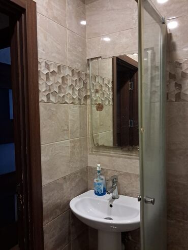 Uzunmüddətli kirayə mənzillər: Xırdalan Kristal Abşeron 1 2 otaqli temirli eşyali menzil her iki — 9