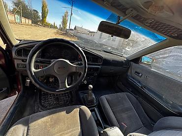 bmw 535i: Mazda 626: 1990 г., Хэтчбэк — 8