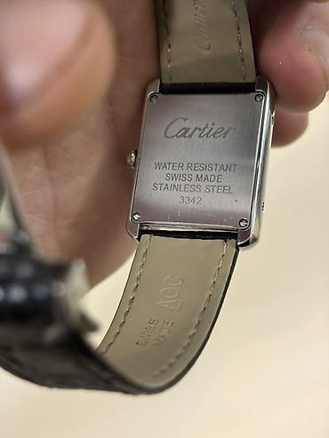 Aksesuarlar: Cartier Tank—klassik düzbucaqlı dizaynlı, İsveçrə istehsalı uniseks — 1