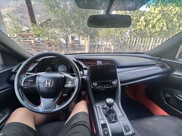 Honda: Honda Civic: 2017 г., 1.5 л, Механика, Бензин, Хэтчбэк — 8