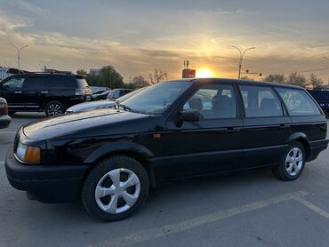Volkswagen: Volkswagen Passat: 1992 г., 1.8 л, Механика, Бензин, Универсал