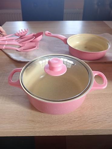 Kompleti posuđa: Komplet posuđa i kuhinjskog pribora – roze - Posuđe: tri — 9