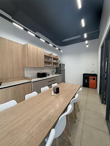 купить кофейню: Продажа офисов 189 м², С ремонтом, Многоэтажное здание, 1 этаж — 4