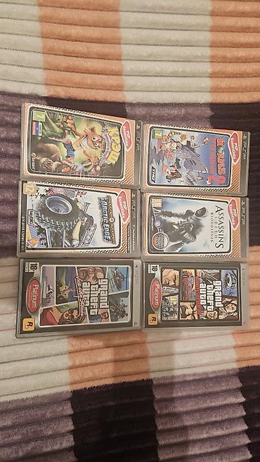 psp konsol: PSP üçün disclər satılır Wormsdan başqa hamısının içində kitabçaları — 2