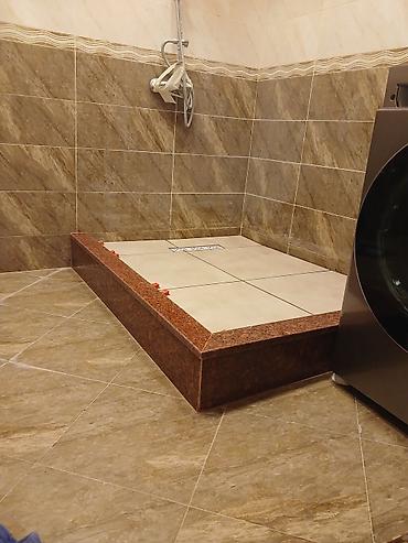 Duş kabinaları, arakəsmələr: Yeni Arakəsmə, Künc üçün, Pulsuz çatdırılma — 10