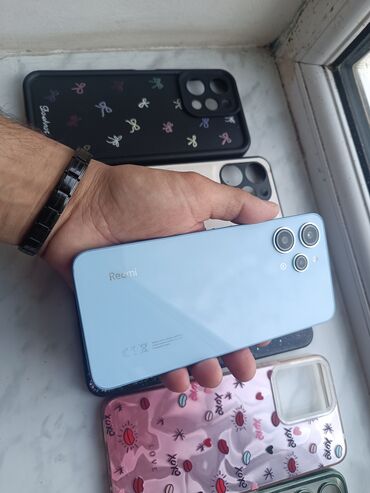 Xiaomi: Redmi 12 Redmi 12 8_RAM__'128GB yaddaş TƏZƏ vəziyyətdə. Hec bir — 10