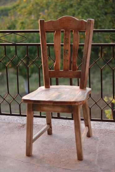 polica za cvece: Chair for garden, Wood