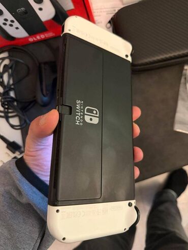 Nintendo Switch: Nintendo switch oled model ağ rengde. 3 aydir almisham, mukemmel — 11